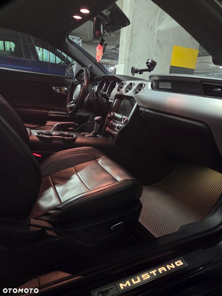 Ford Mustang 2.3 EcoBoost - 29