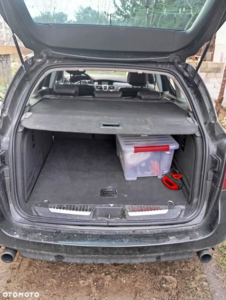 Renault Laguna dCi 150 FAP GT - 8