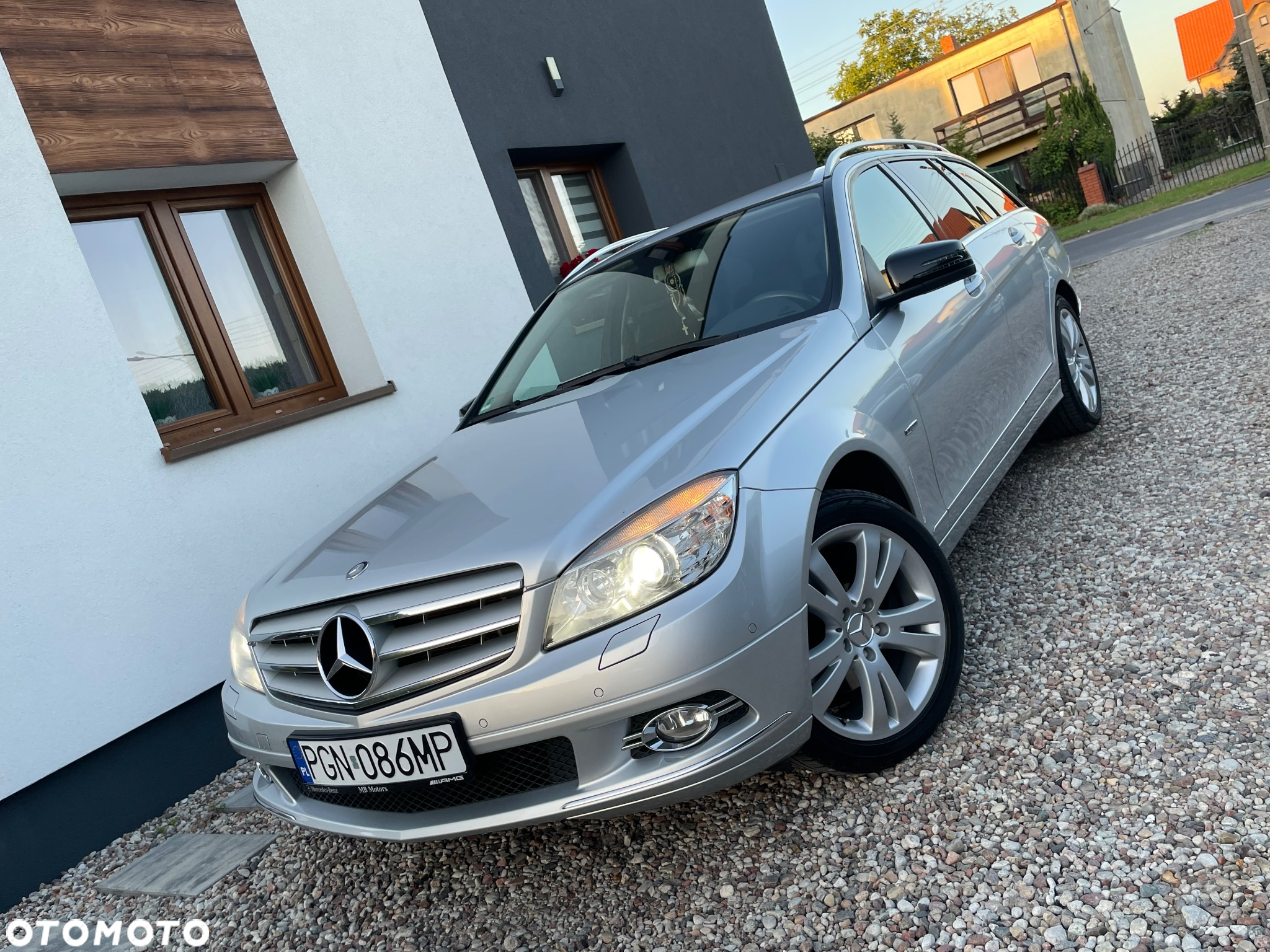 Mercedes-Benz Klasa C 180 T Kompressor Automatik BlueEFFICIENCY Avantgarde - 34