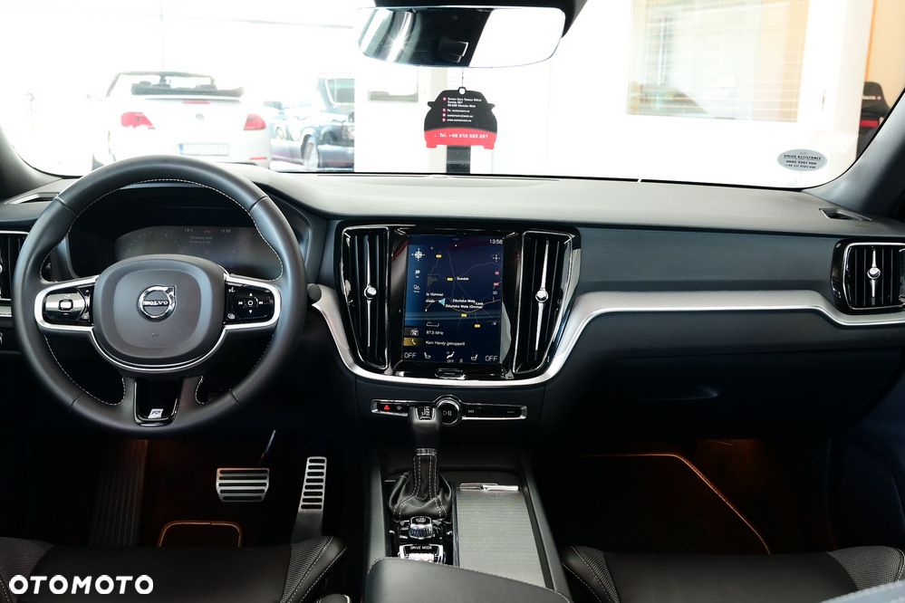 Volvo S60 T4 R-Design - 21