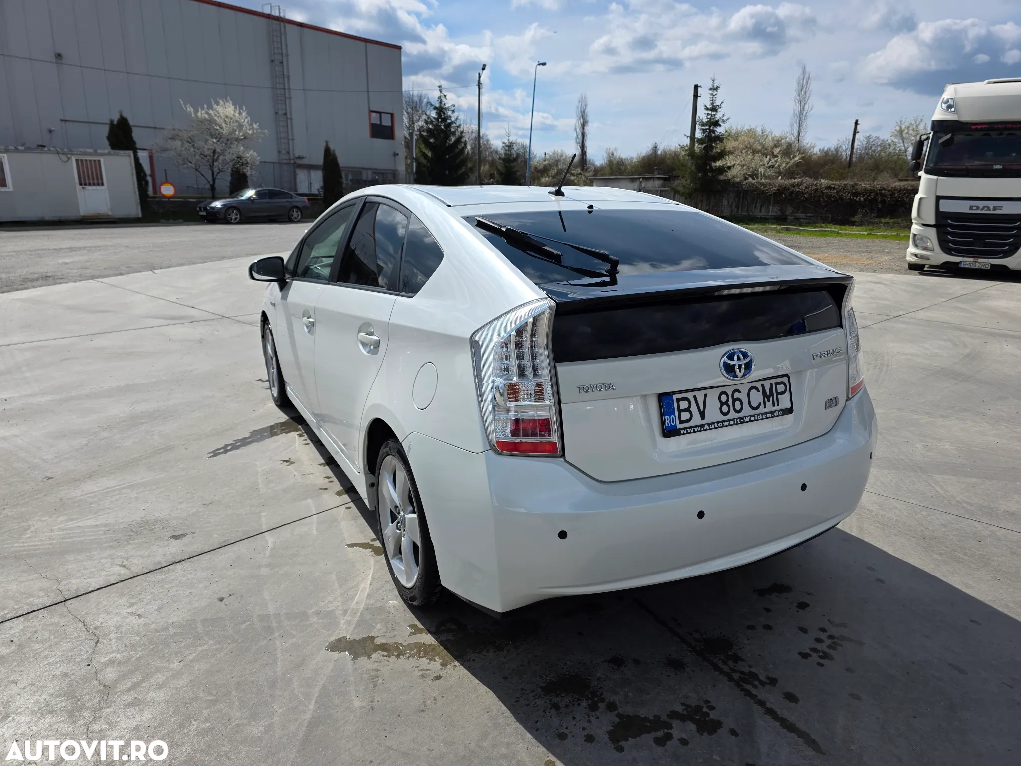 Toyota Prius - 5
