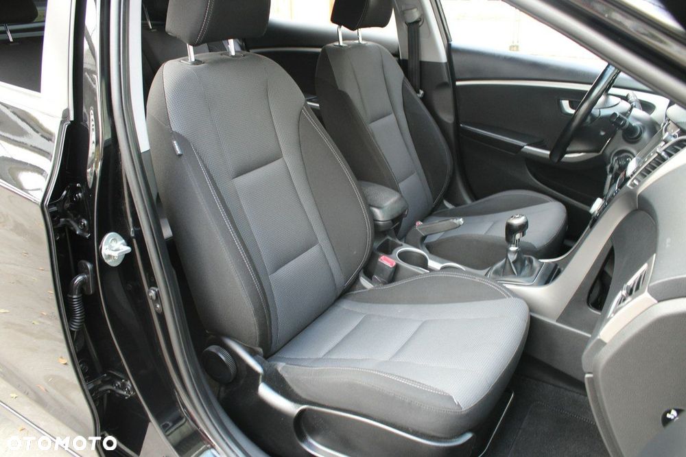Hyundai i30 1.6 GDI BlueDrive Premium - 9