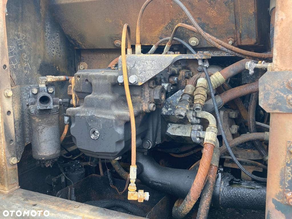 Komatsu PC290 - 11