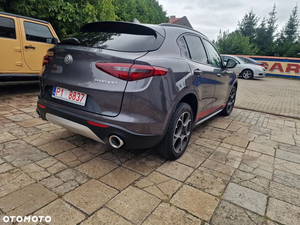 Alfa Romeo Stelvio 2.0 Turbo TI Q4 - 5