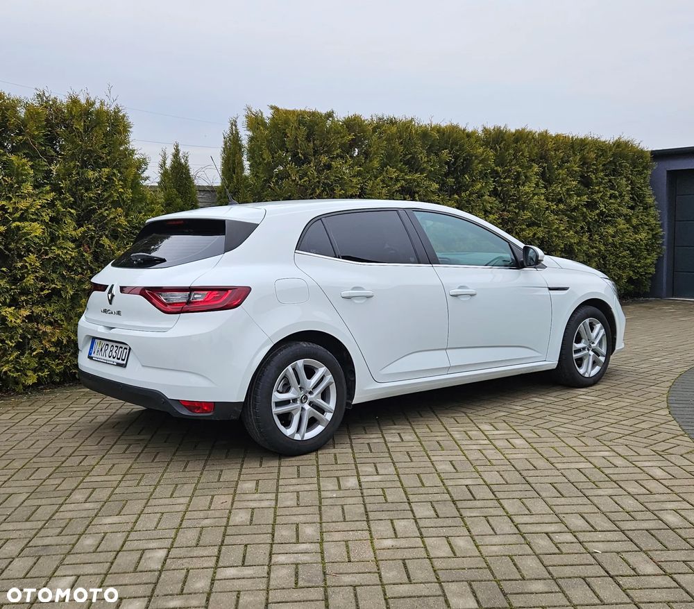 Renault Megane ENERGY TCe 100 LIFE - 17