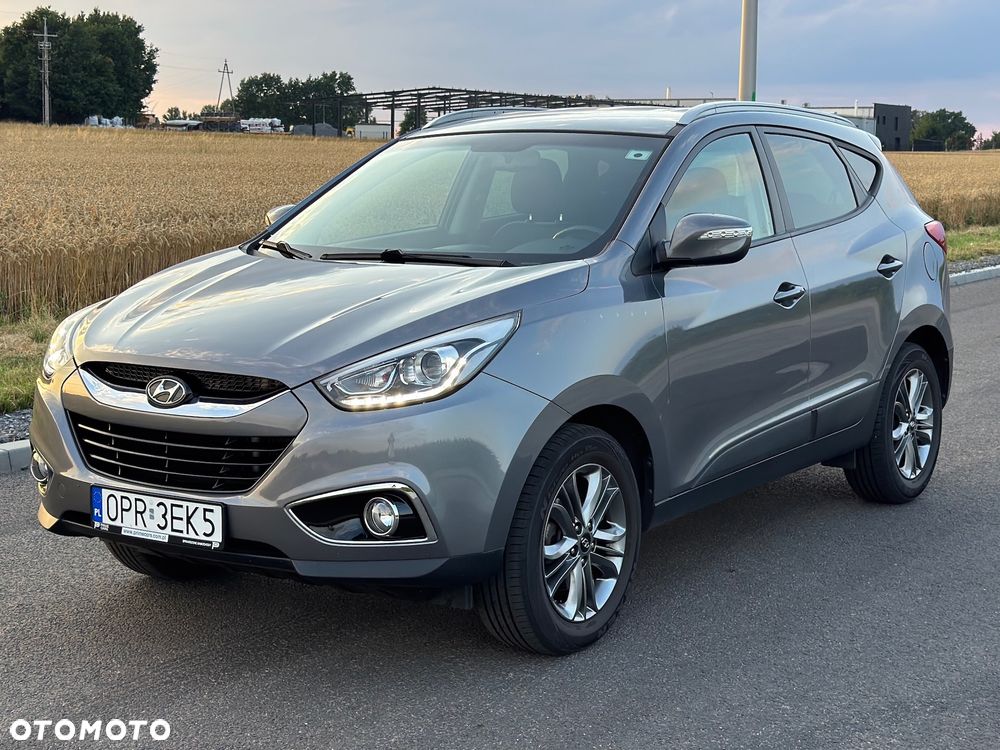 Hyundai ix35 2.0 CRDi 4WD Fifa World Cup Gold Edition - 2