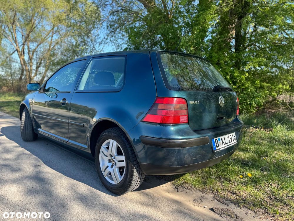Volkswagen Golf - 8