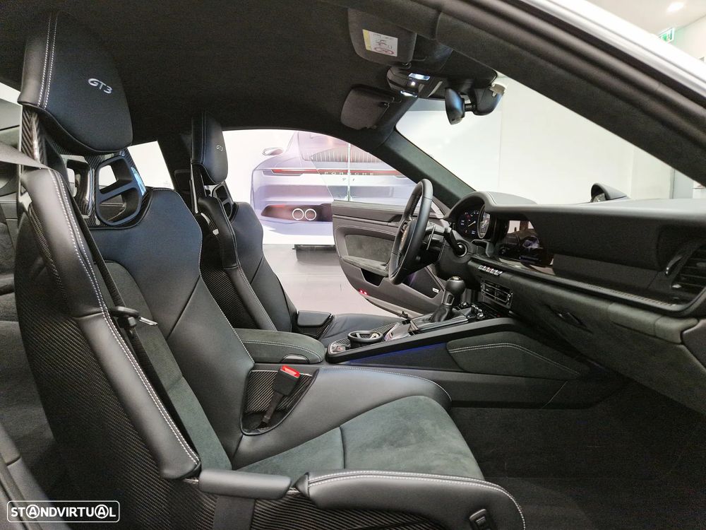 Porsche 911 (992) GT3 PDK - 30