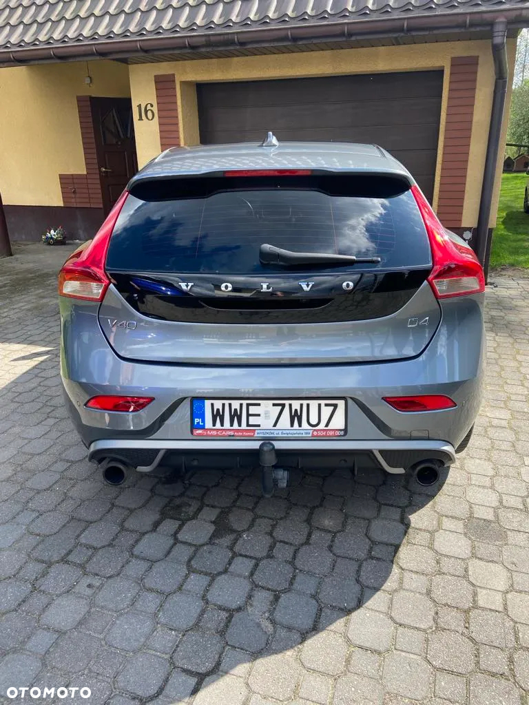 Volvo V40 D4 Drive-E R-Design Summum - 6