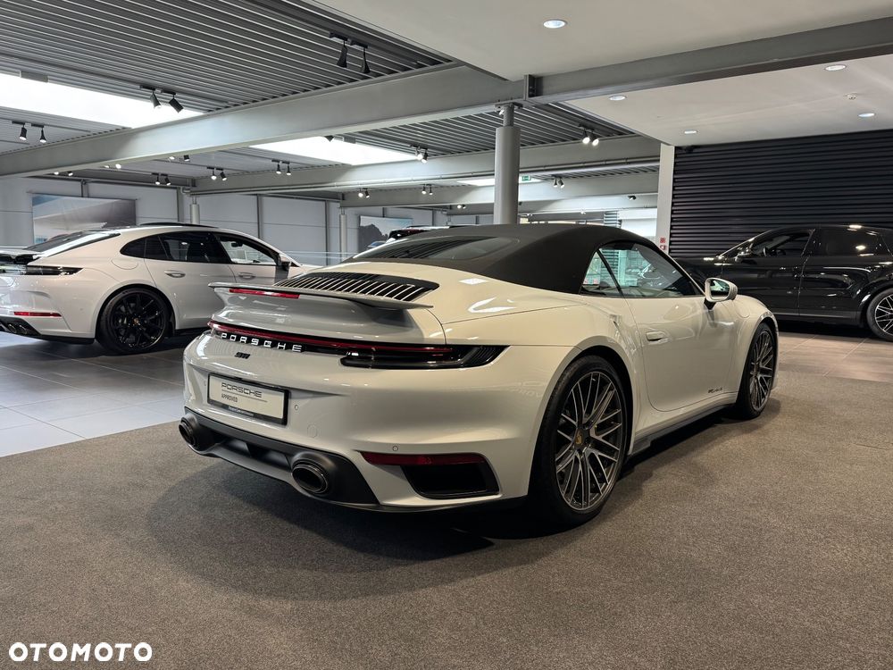 Porsche 911 Turbo S - 5