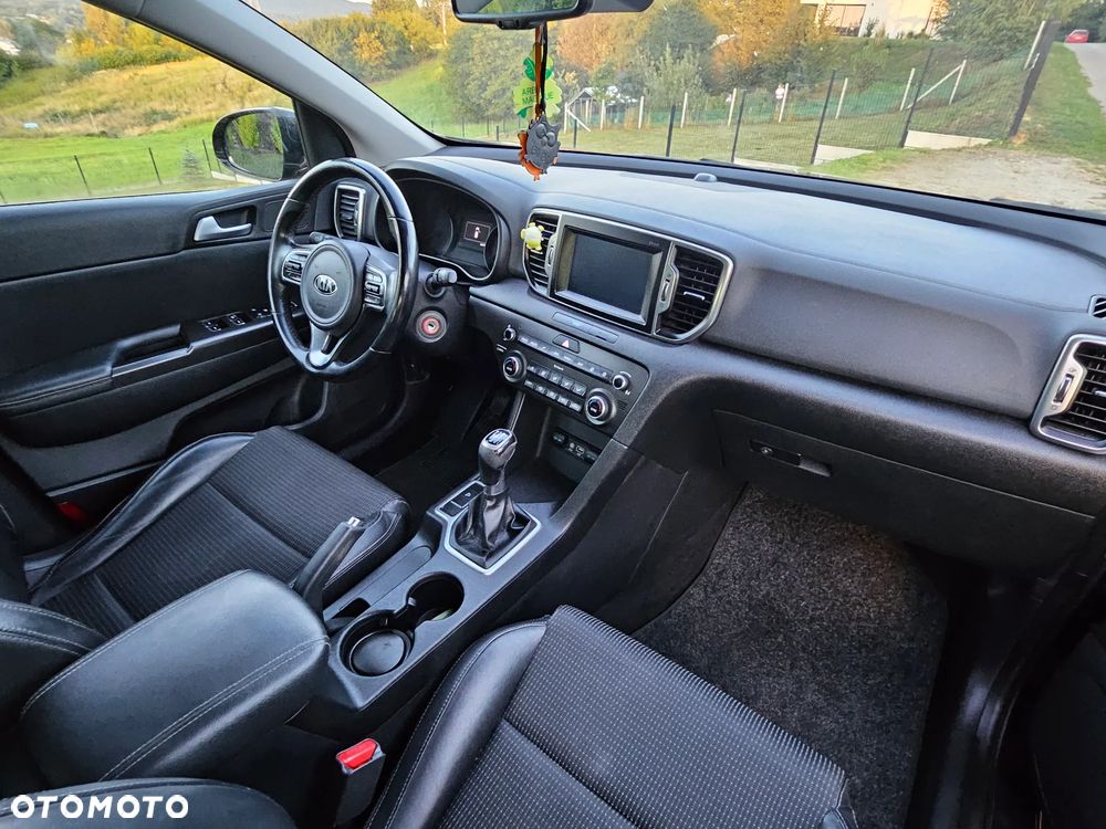 Kia Sportage 1.7 CRDI 2WD Dream-Team Edition - 8