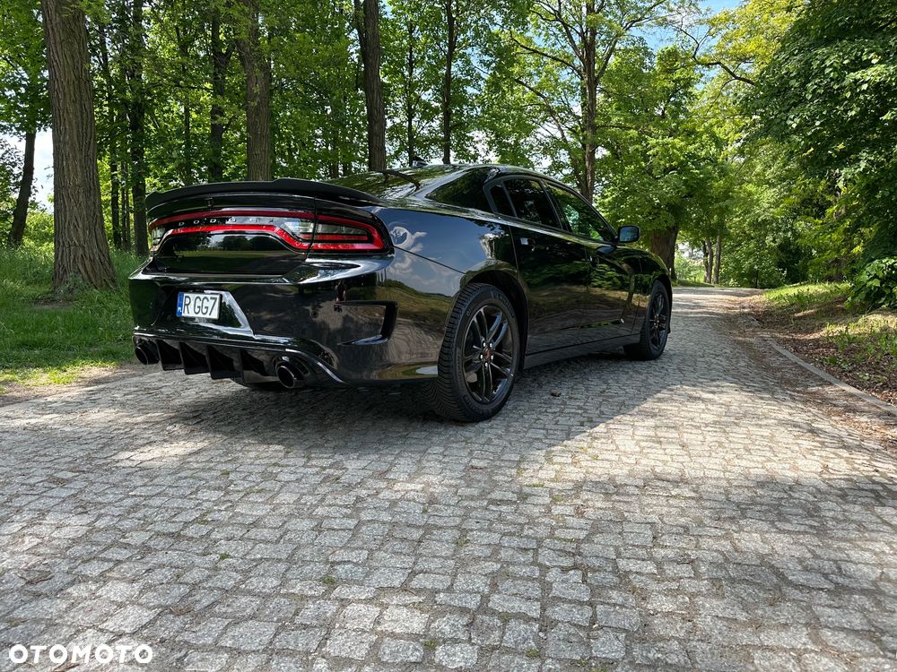 Dodge Charger - 4
