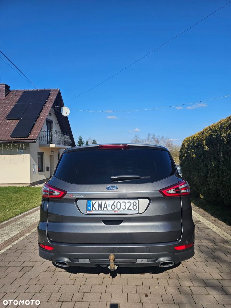 Ford S-Max 2.0 TDCi Titanium PowerShift - 6