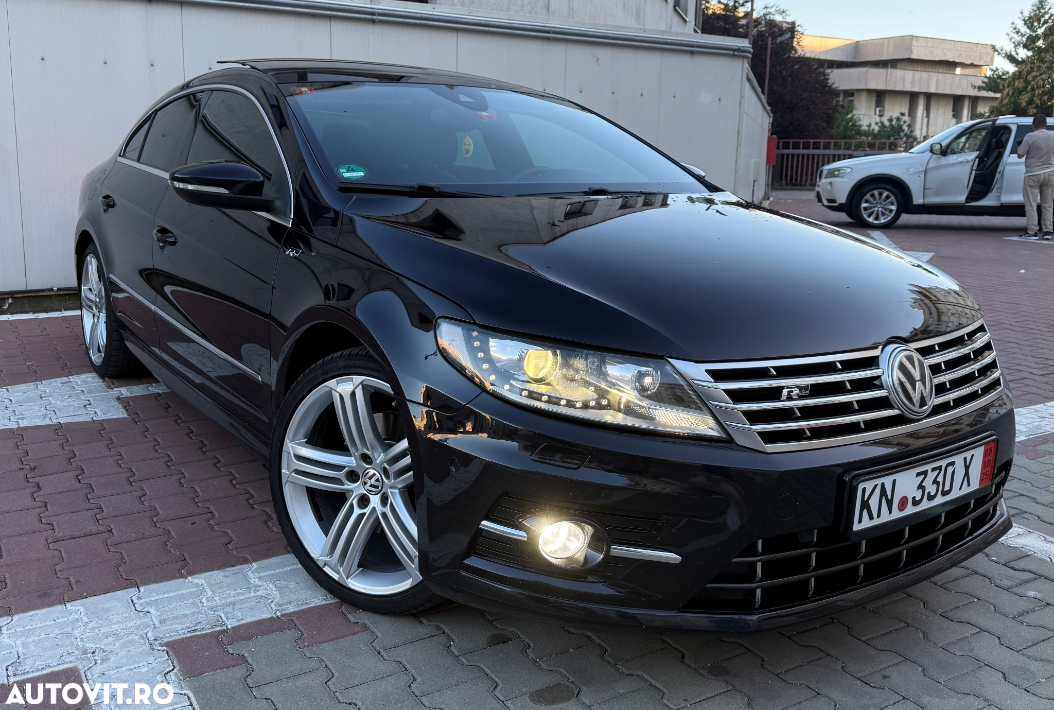 Volkswagen Passat CC 2.0 TDI 4Motion BlueMotion Technology DSG - 2