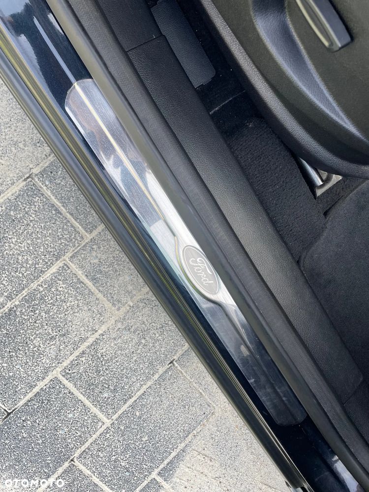 Ford S-Max 2.0 TDCi DPF Titanium - 24
