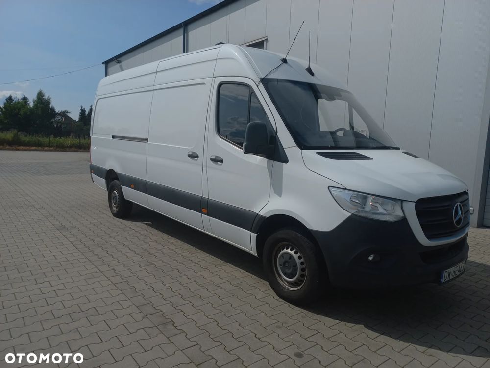 Mercedes-Benz Sprinter - 5