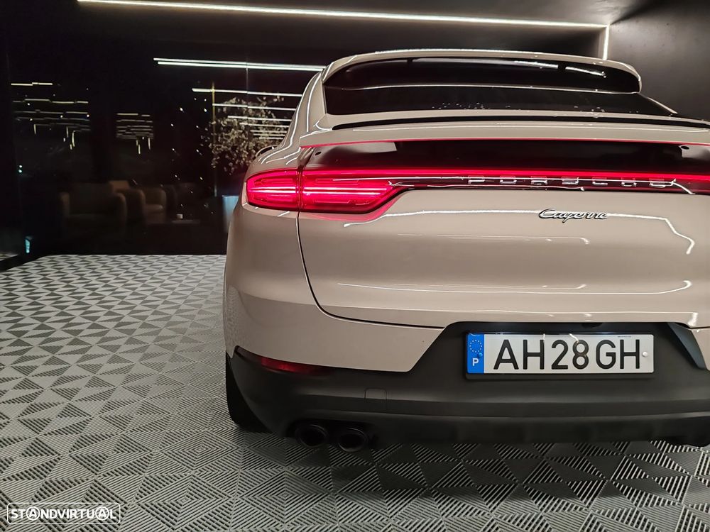 Porsche Cayenne Coupé - 12