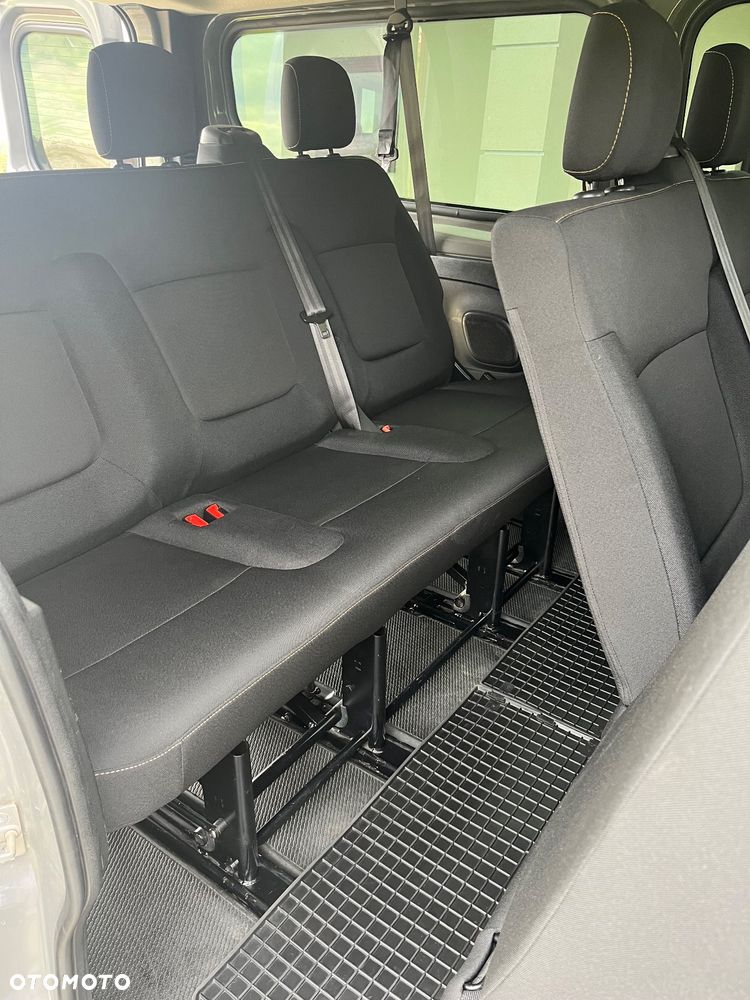 Renault Trafic - 11