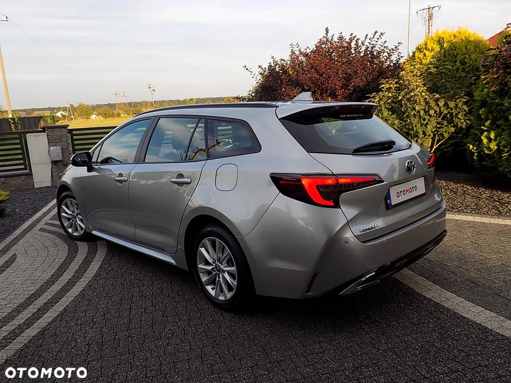 Toyota Corolla 1.8 Hybrid Comfort - 25