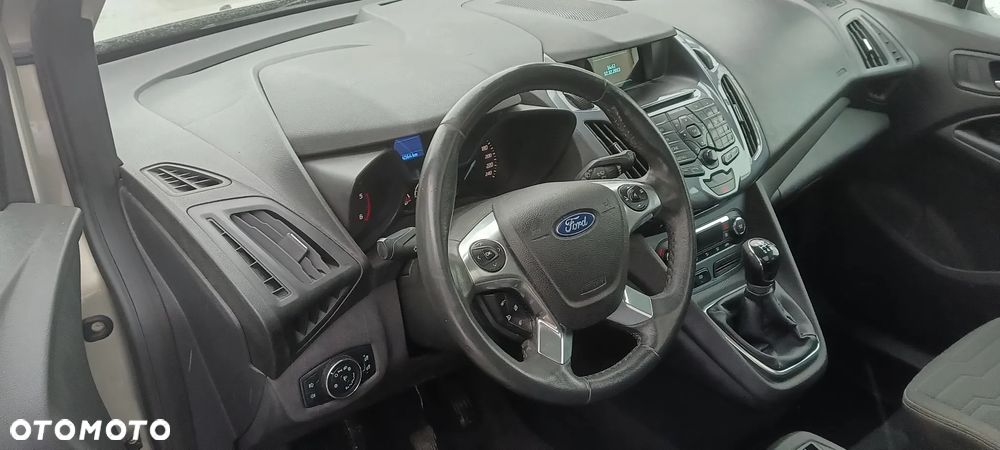 Ford Tourneo Connect 1.6 TDCi Titanium - 24