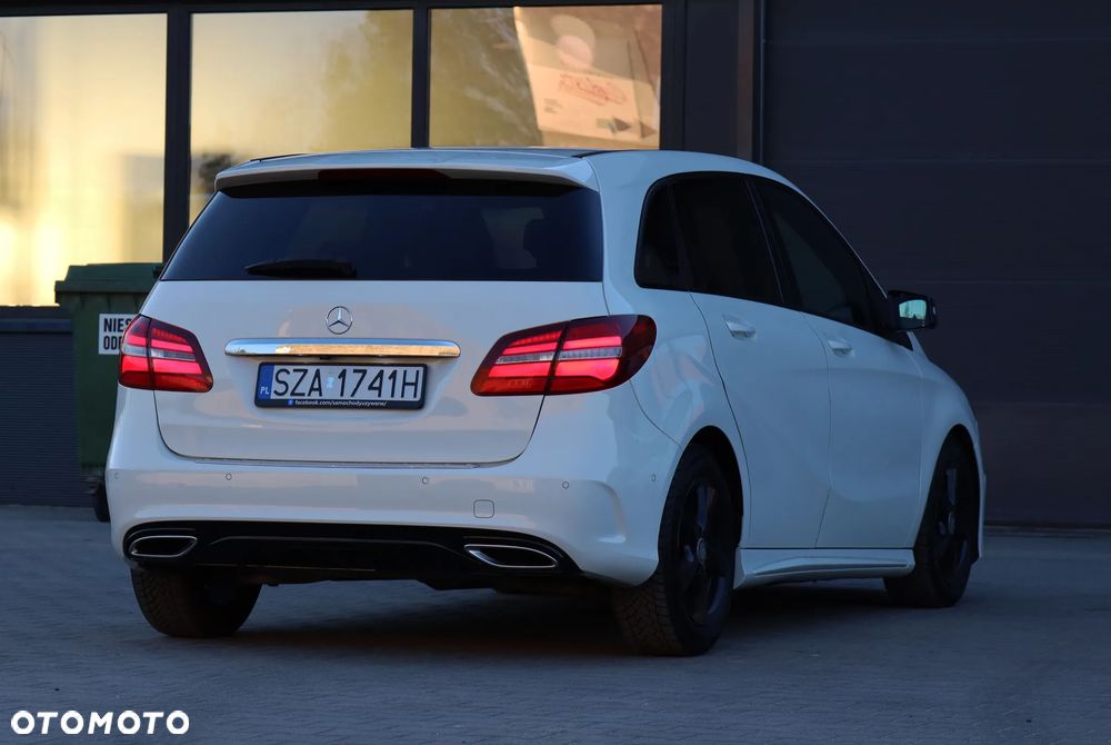 Mercedes-Benz Klasa B 200 UrbanStyle Edition - 39