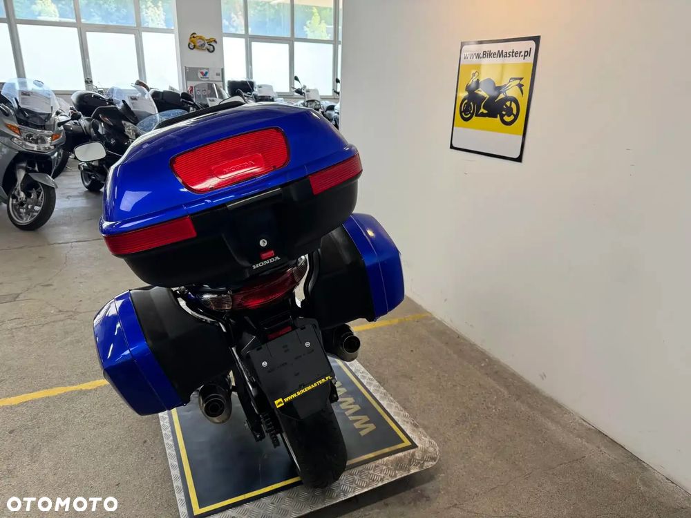 Honda CBF - 7