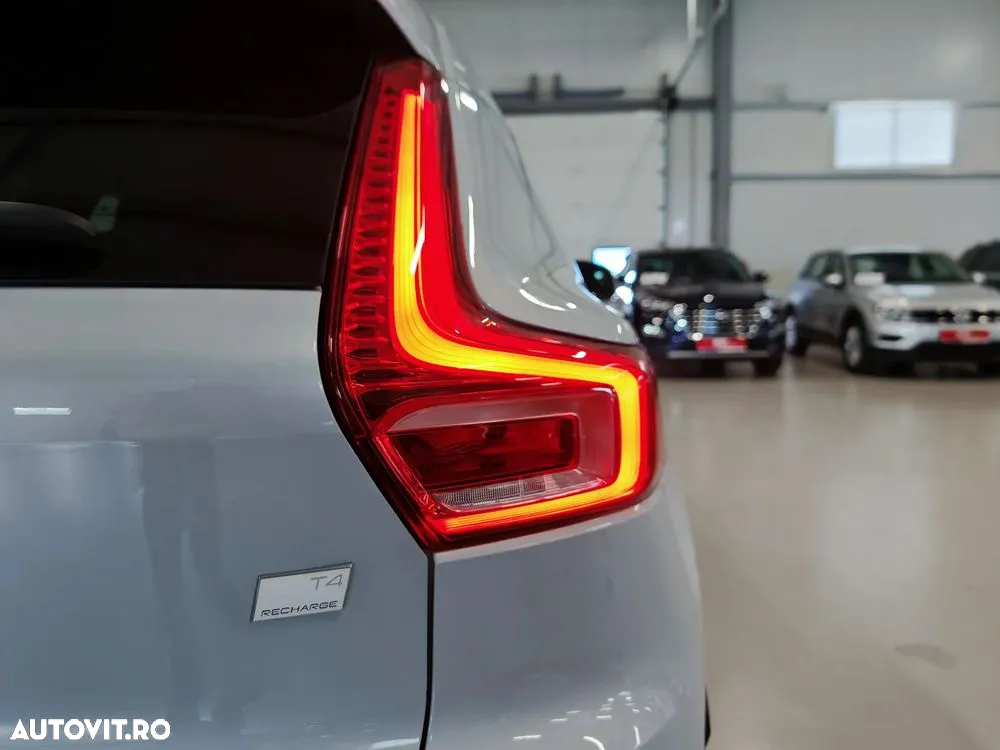 Volvo XC 40 T4 Recharge DKG Inscription Expression - 17
