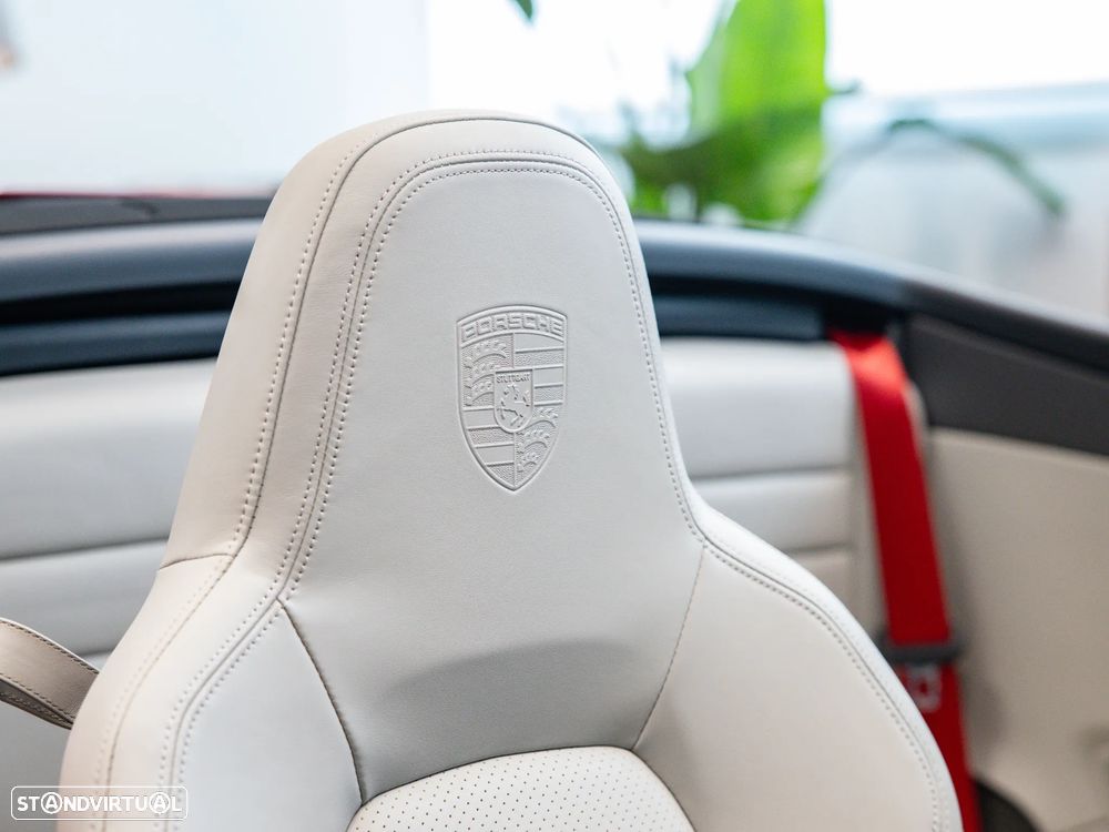 Porsche 911 (992) Carrera 4S PDK - 59