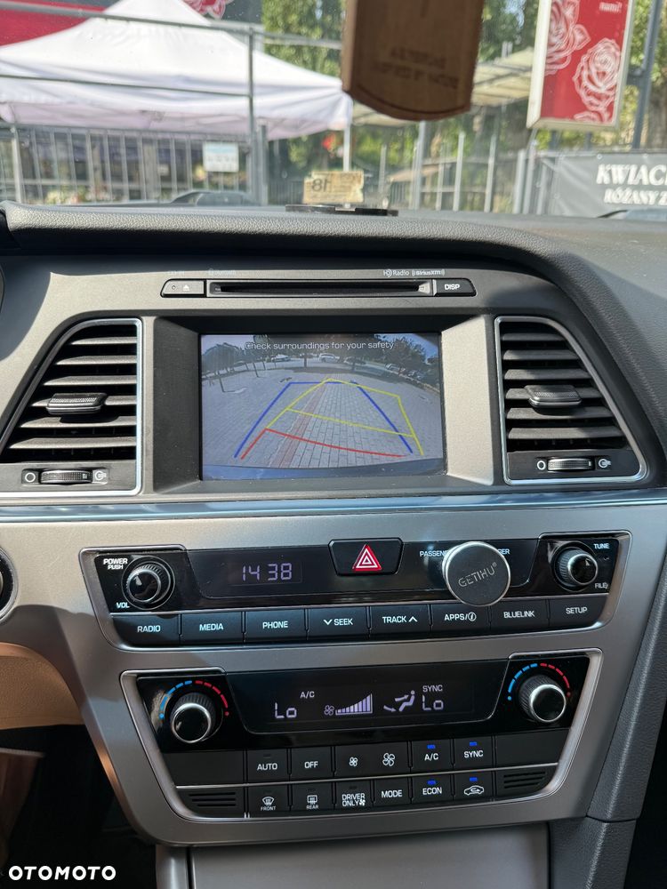 Hyundai Sonata - 22