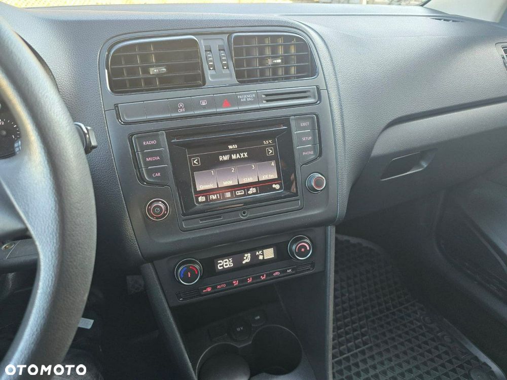Volkswagen Polo - 26