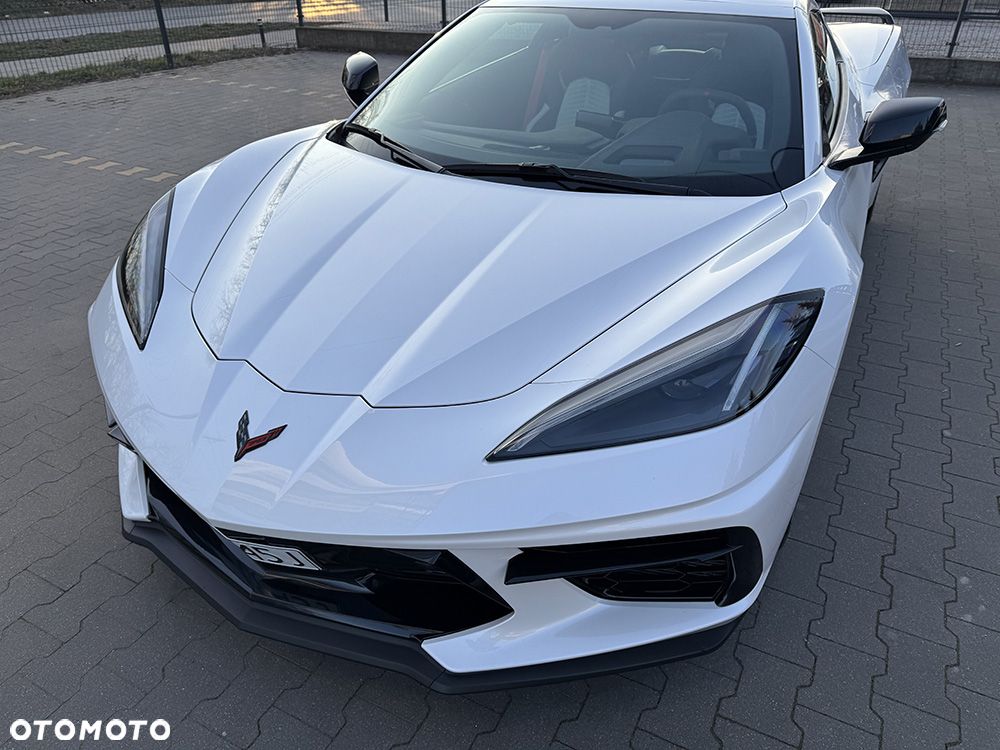 Chevrolet Corvette - 11