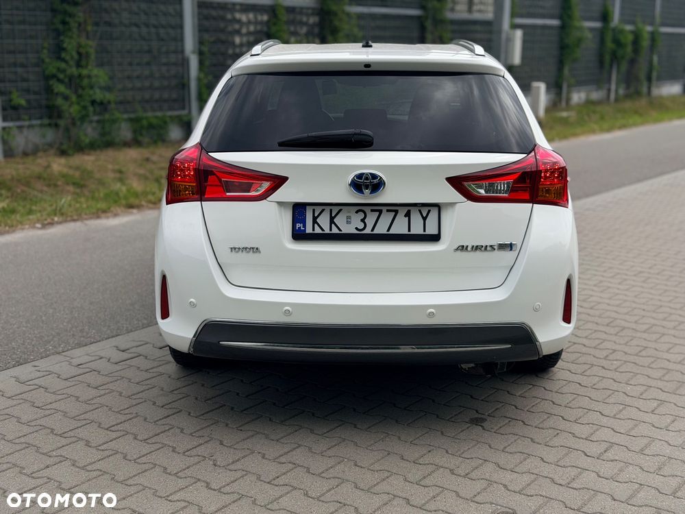 Toyota Auris Hybrid 135 Premium - 6