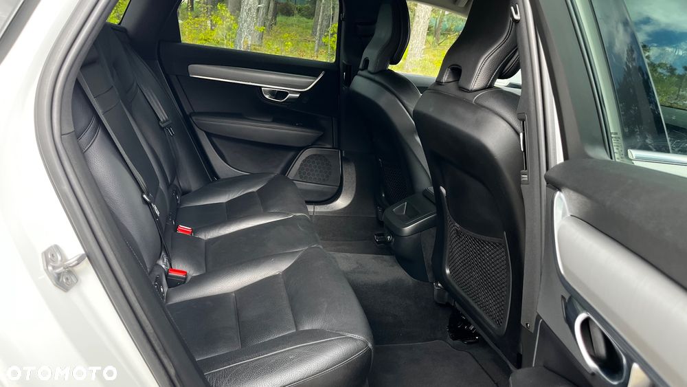 Volvo V90 D4 AWD Geartronic Momentum - 27
