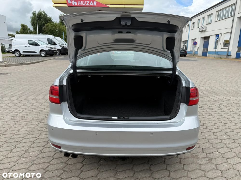 Volkswagen Jetta 2.0 TDI DPF Comfortline - 16