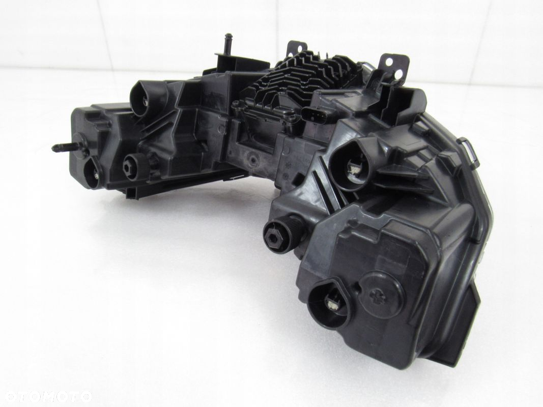 Lampa przód / reflektor BMW F 900 / F900 XR - 11