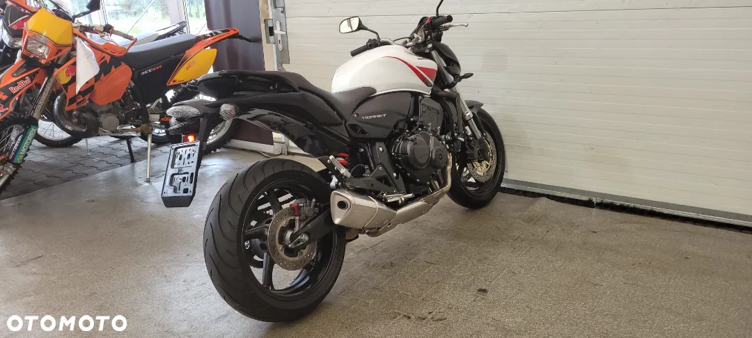 Honda Hornet - 28