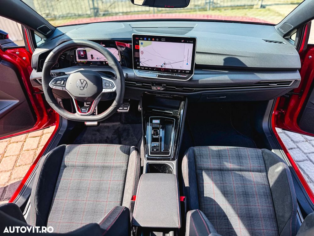 Volkswagen Golf GTI - 25