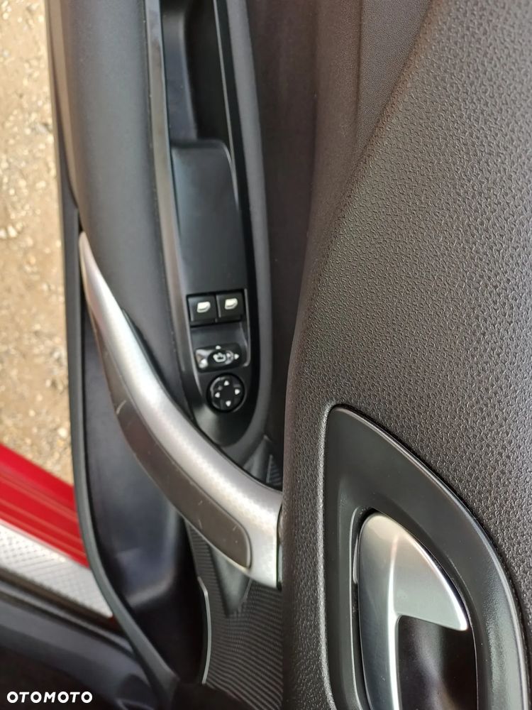 Citroën DS4 1.6 HDi SoChic - 18