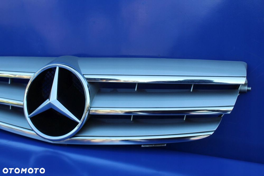 Grill atrapa Oryginał stan BDB OE Mercedes CLK W209 Lift A2098800123 - 7