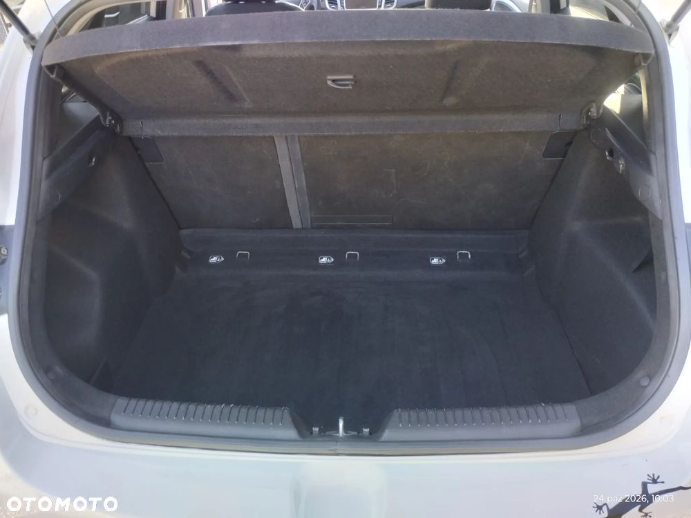 Hyundai i30 - 16