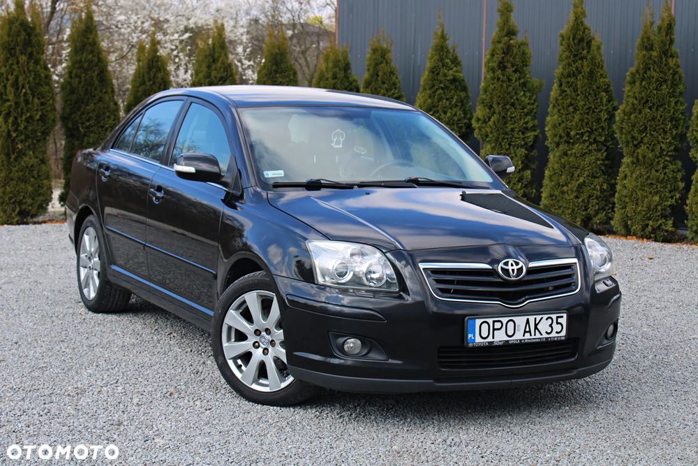 Toyota Avensis 2.0 D-4D Luna - 1
