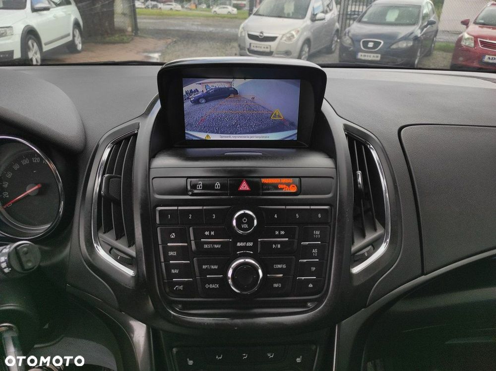 Opel Zafira - 12