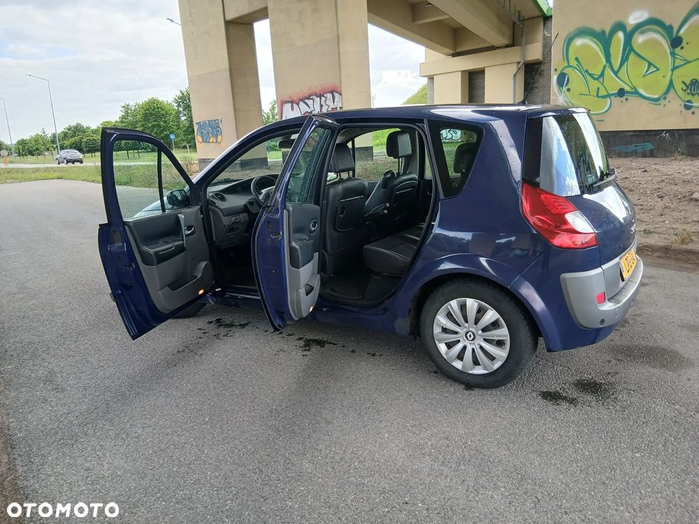 Renault Scenic 2.0 16V Exception - 8