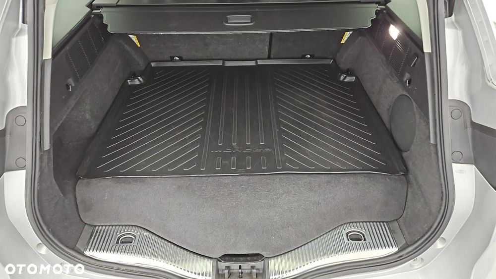 Ford Mondeo - 23