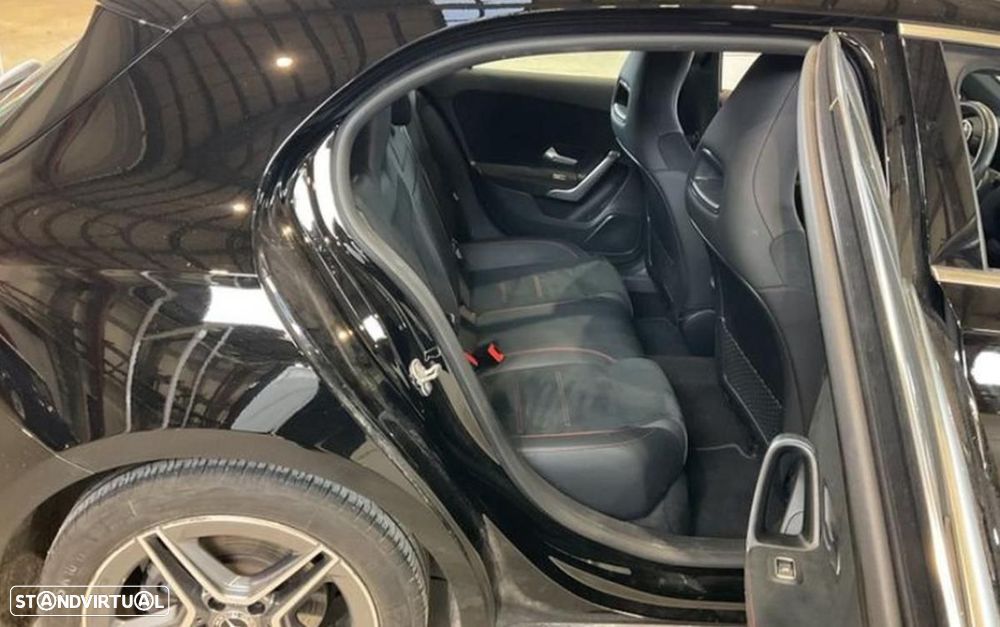 Mercedes-Benz A 200 7G-DCT AMG Line - 7