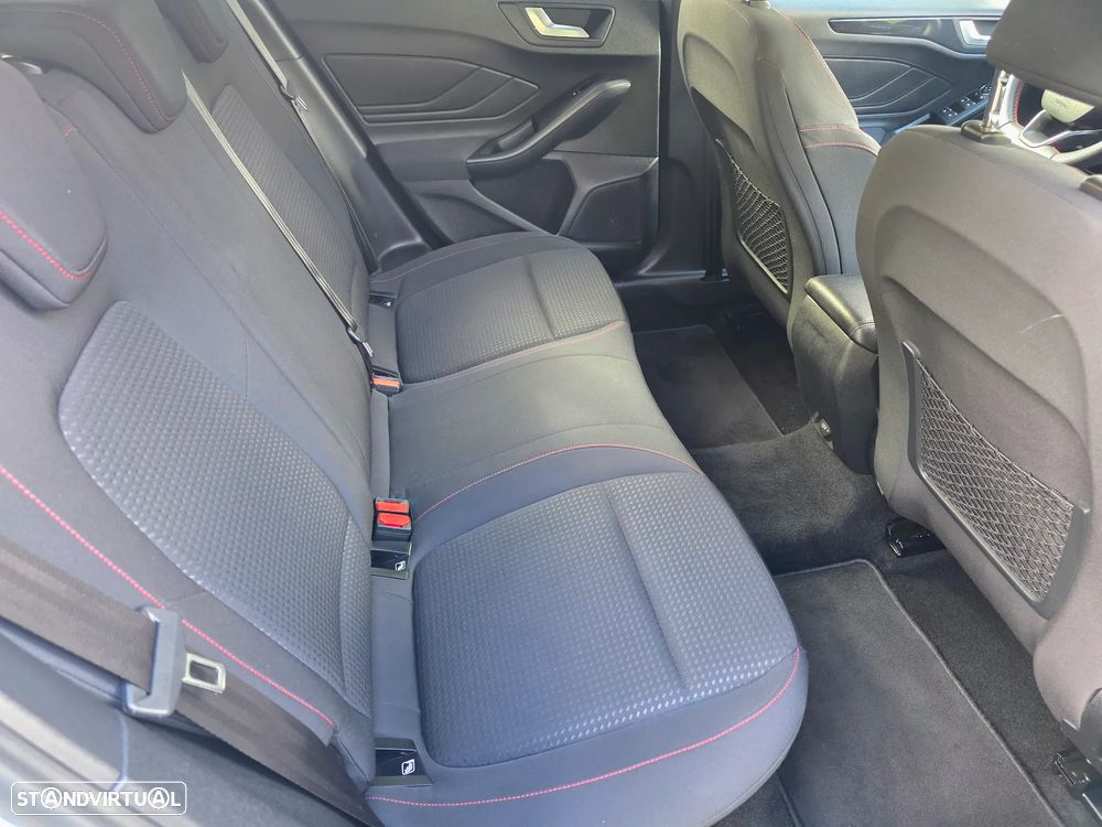 Ford Focus SW 1.0 EcoBoost ST-Line - 49