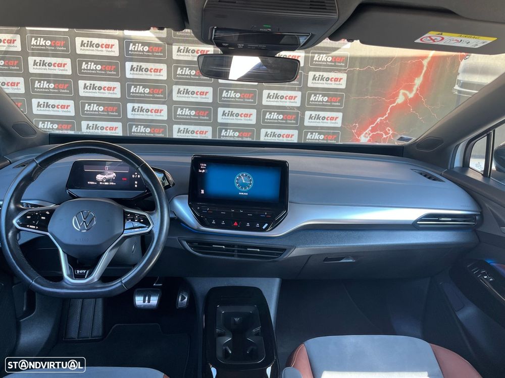 VW ID.4 77 kWh Pro Performance 1st - 32