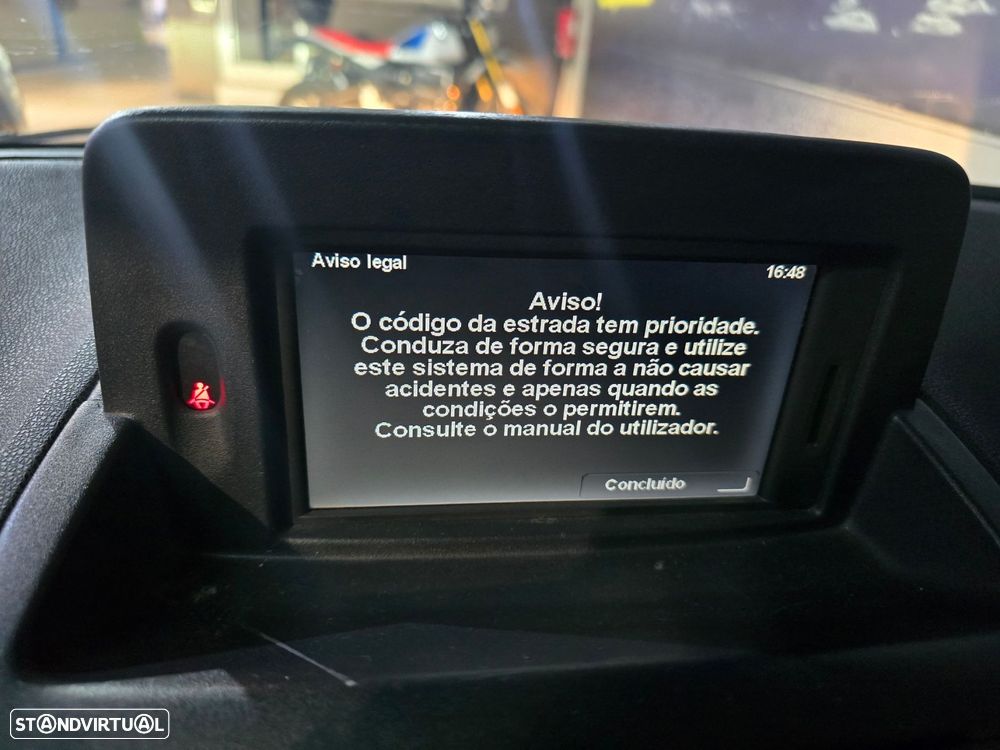 Renault Clio 1.2 16V Confort - 17