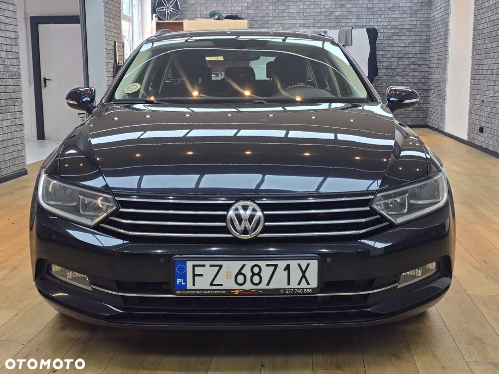 Volkswagen Passat 1.8 TSI BMT Comfortline - 26