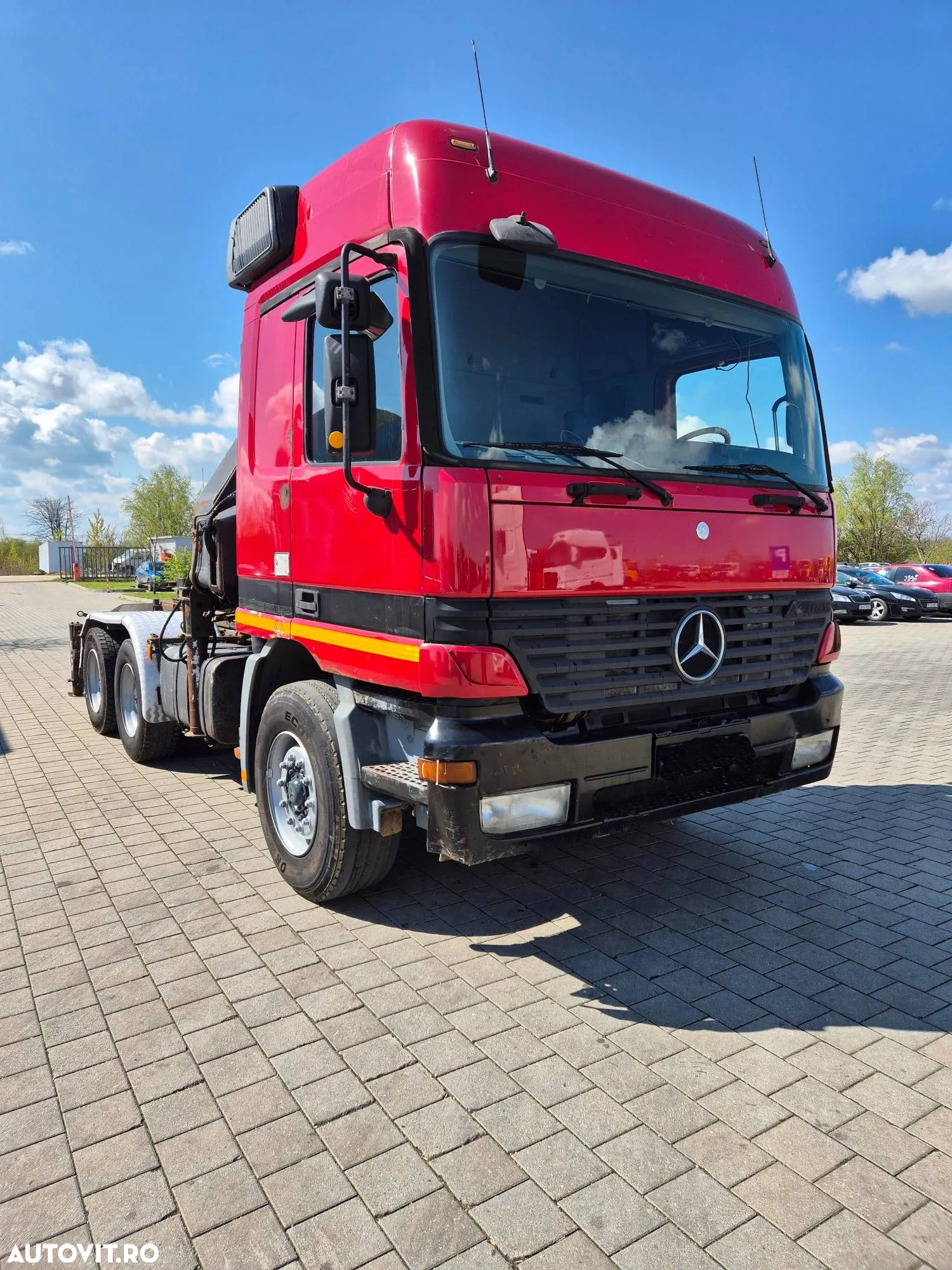 Mercedes-Benz Actros 2643 cu macara - 2